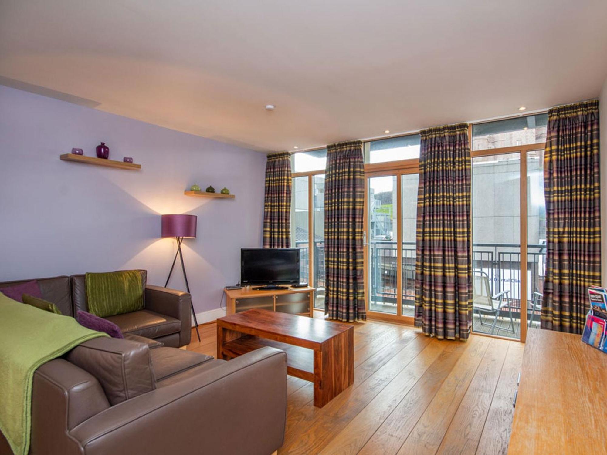 206 By The Bridge Apartment إينفيرنيس المظهر الخارجي الصورة